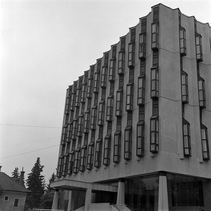 minerva_1982_c3_c10r2_011