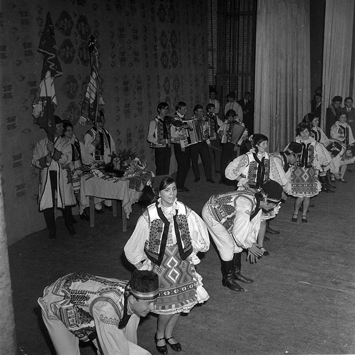 minerva_1982_c3_c10r4_013