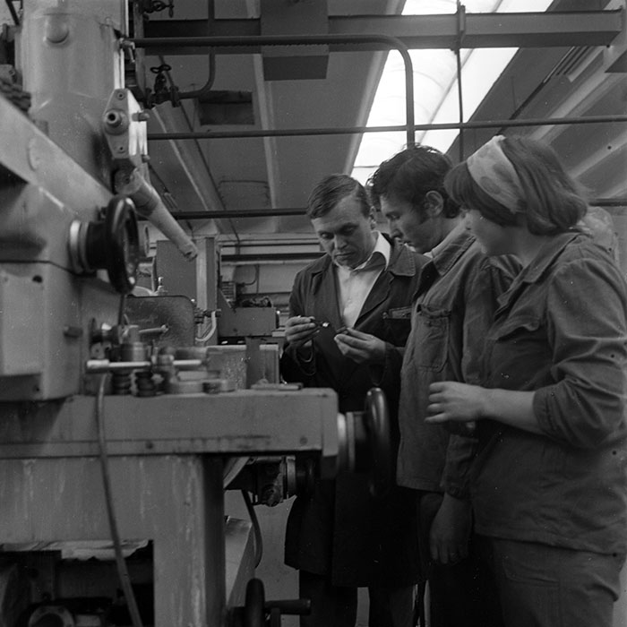 minerva_1982_c3_c2r1_006