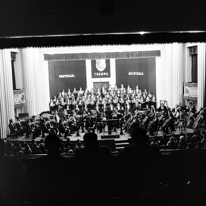 minerva_1982_c3_c2r4_004