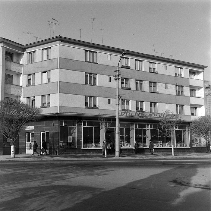 minerva_1982_c3_c5r1_023