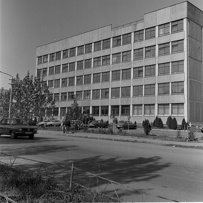 minerva_1982_c3_c5r2_006