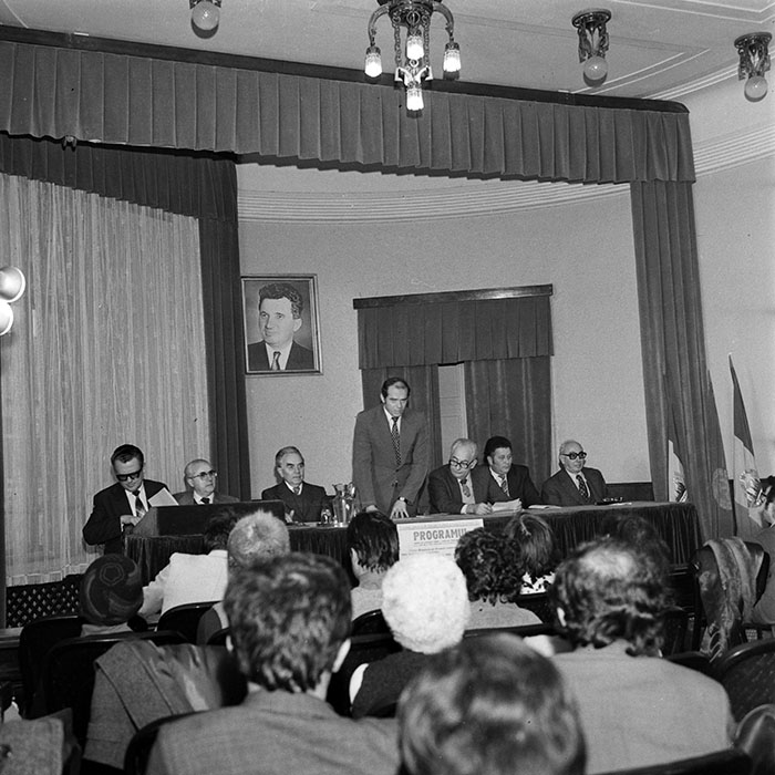 minerva_1982_c3_c8r1_002