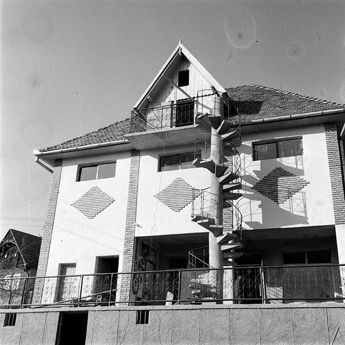 minerva_1982_c3_c9r3_010