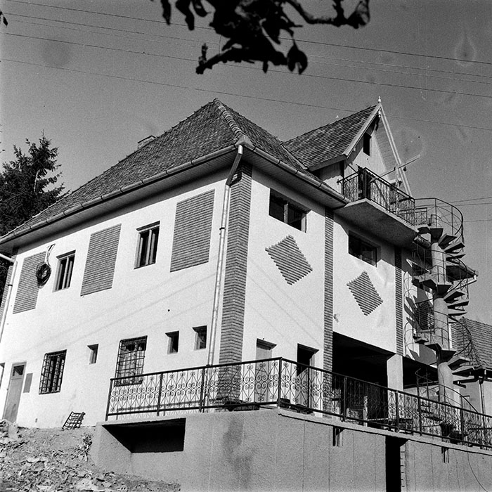 minerva_1982_c3_c9r3_011