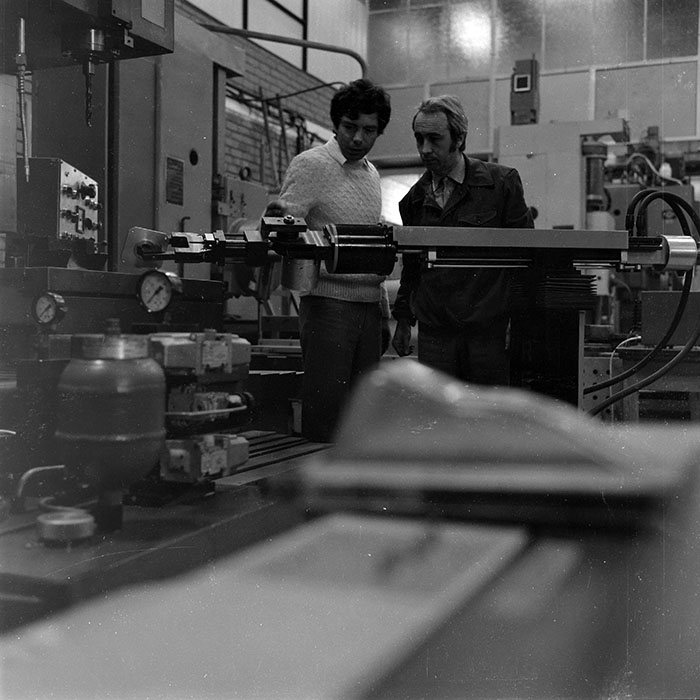 minerva_1982_c3_c9r4_001