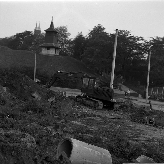 minerva_1983-1984_c2_c5r4_005