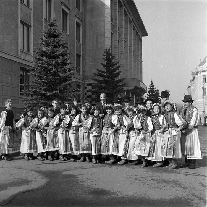 neidentificat|nem azonosított|not identified