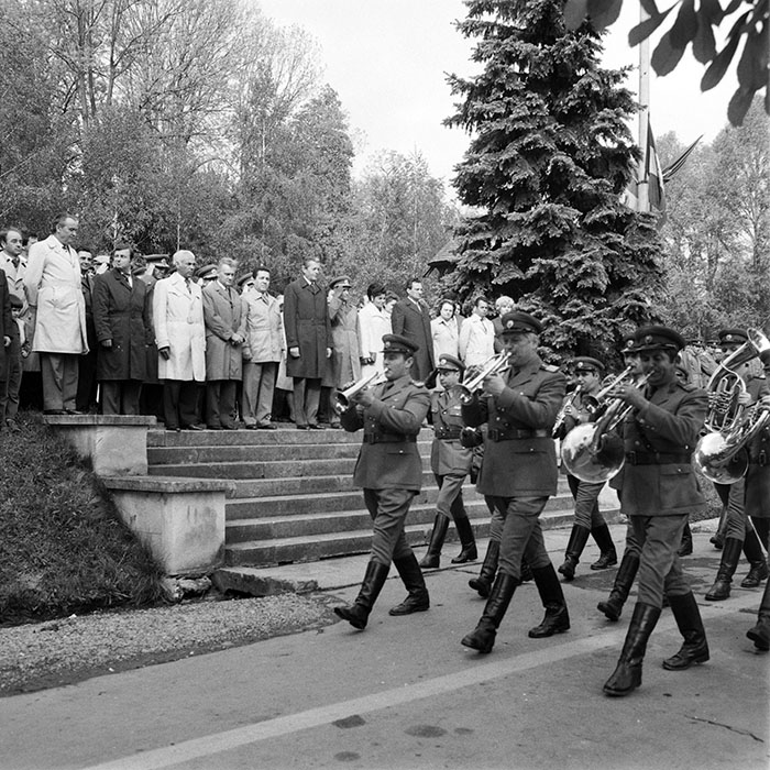 minerva_1983_c1_c8r4_014