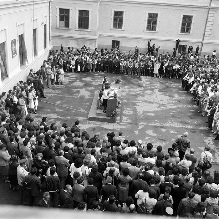 minerva_1983_c1_c9r5_002