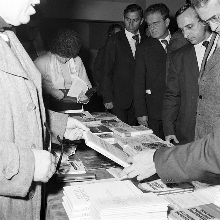 minerva_1984_c2_c10r2_032