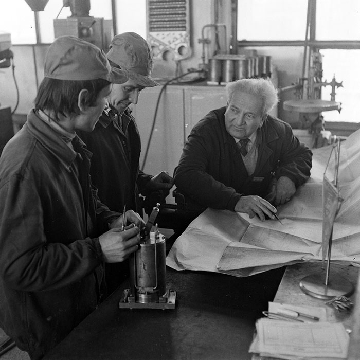 minerva_1984_c2_c10r5_012