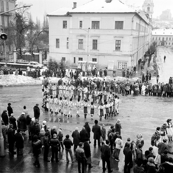 minerva_1985_c1_c1r2_001