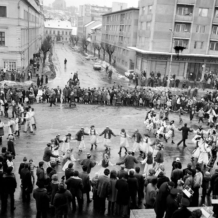 minerva_1985_c1_c1r2_002