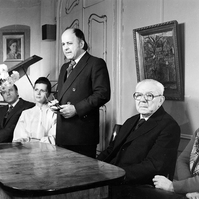 minerva_1985_c1_c2r1_001