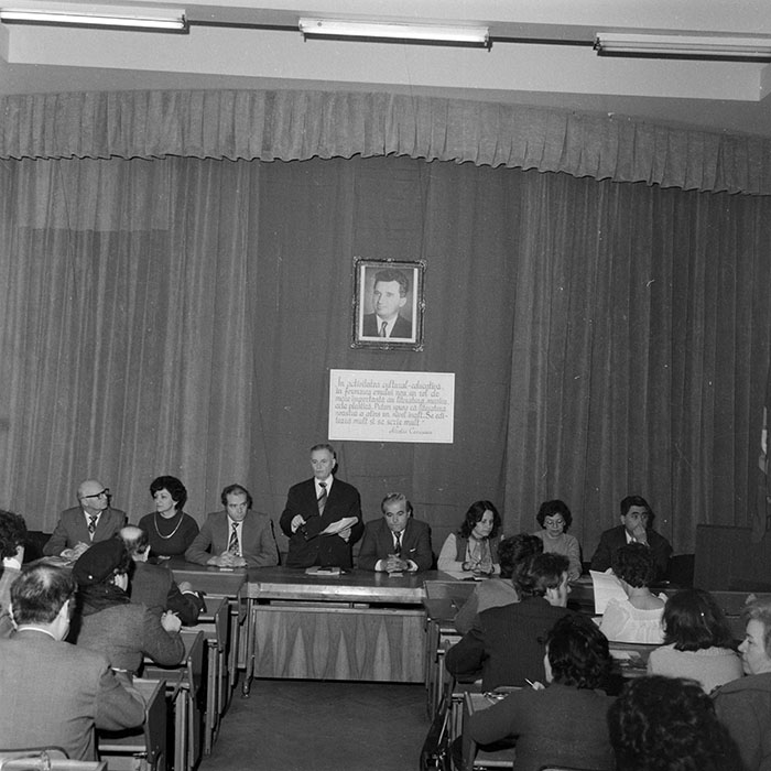 minerva_1985_c1_c2r2_002