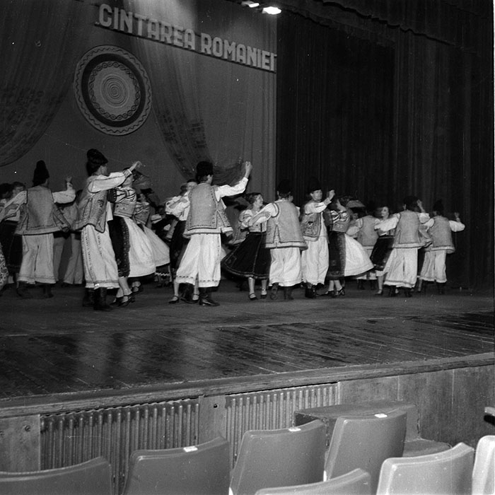 neidentificat|nem azonosított|not identified