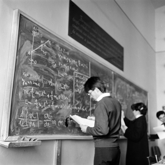 minerva_1985_c1_c2r4_004