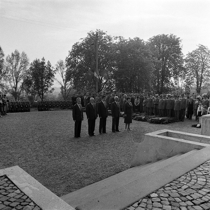 minerva_1985_c1_c8r3_001