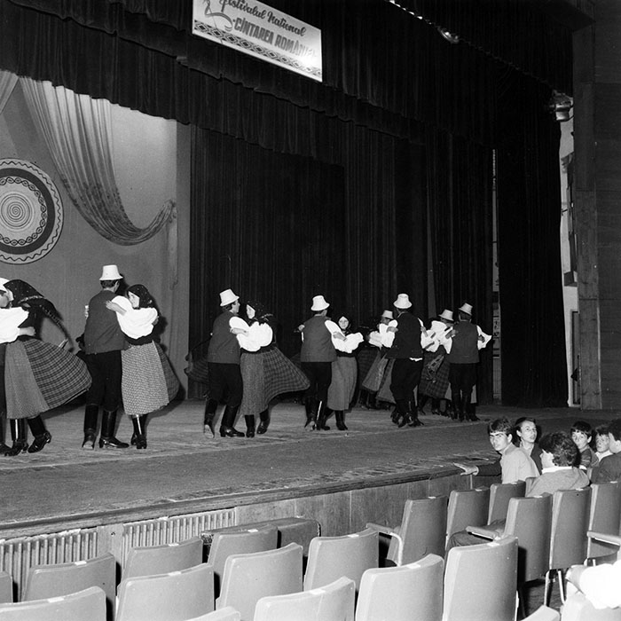 minerva_1985_c1_c8r5_002