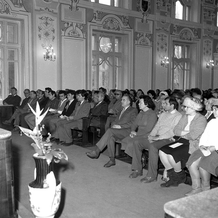 minerva_1985_c2_c5r4_035