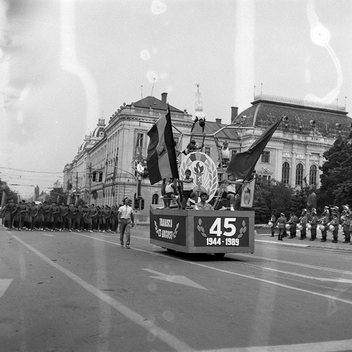 minerva_1985_c2_c6r1_002