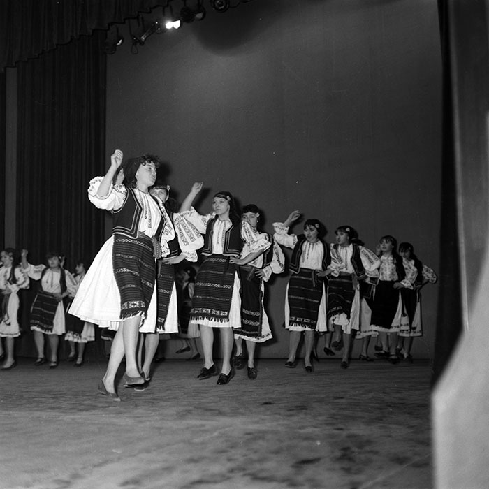 neidentificat|nem azonosított|not identified