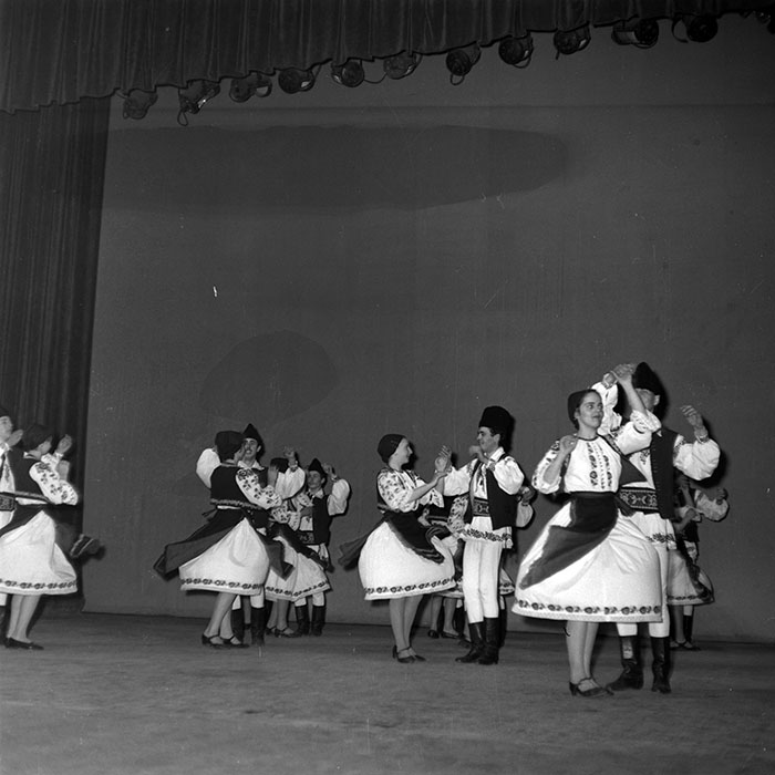 neidentificat|nem azonosított|not identified