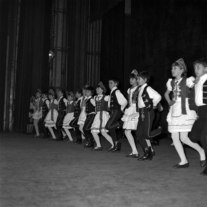 neidentificat|nem azonosított|not identified