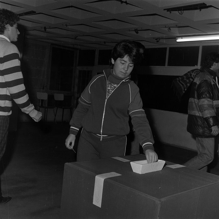 minerva_1986_c1_c1r3_025