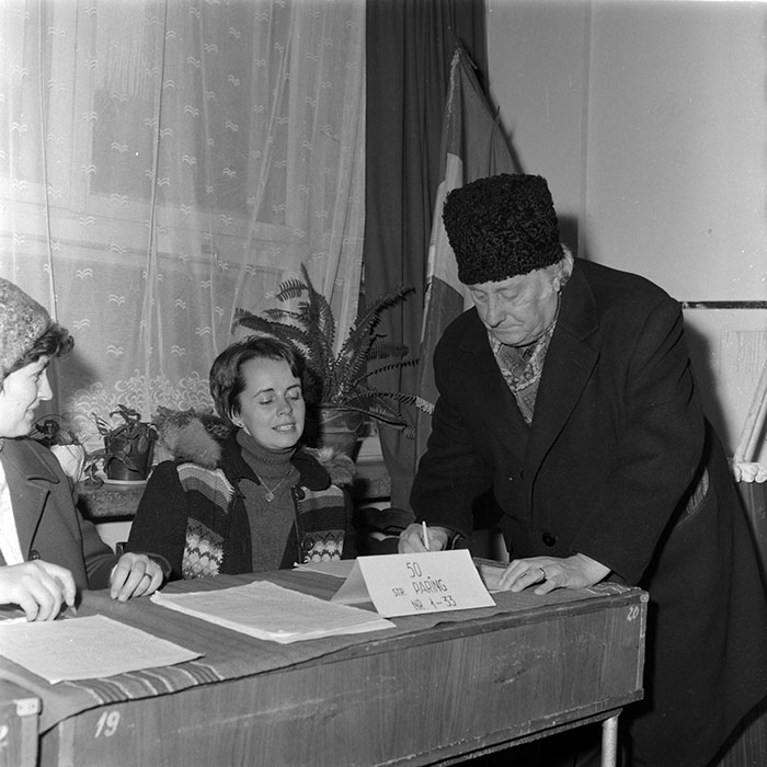 minerva_1986_c1_c4r4_017