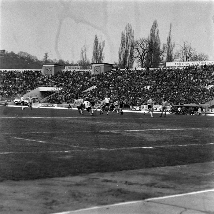 minerva_1986_c1_c7r4_011