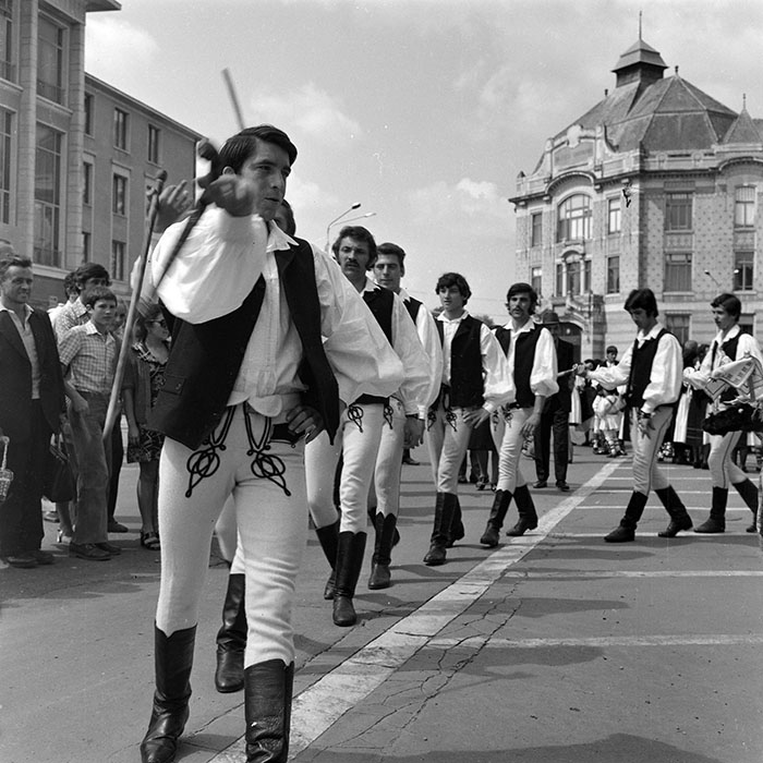 minerva_1986_c2_c1r1_002