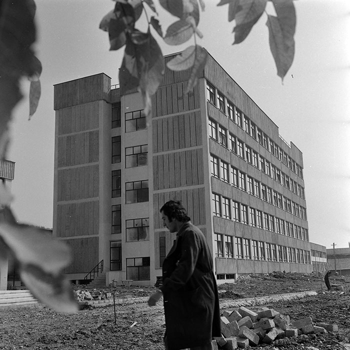 minerva_1986_c2_c2r2_001