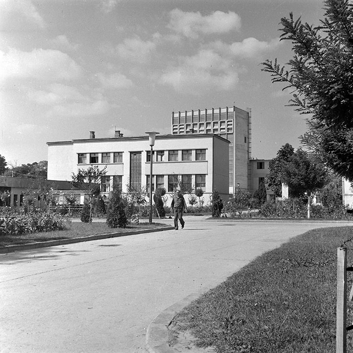 minerva_1986_c2_c3r2_015