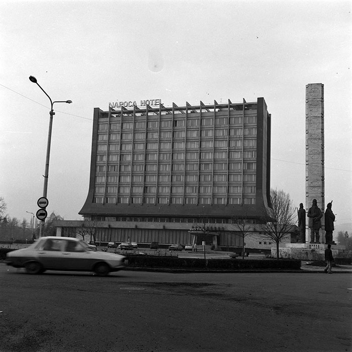 minerva_1986_c2_c8r4_001