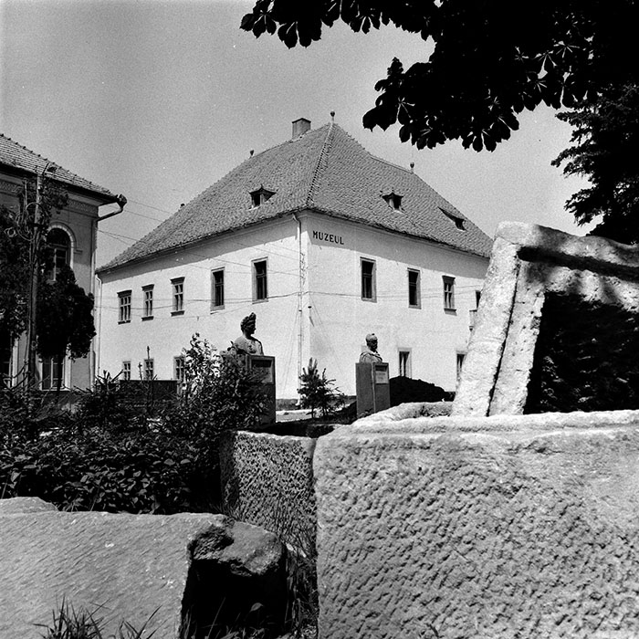 minerva_1986_c3_c1r2_020