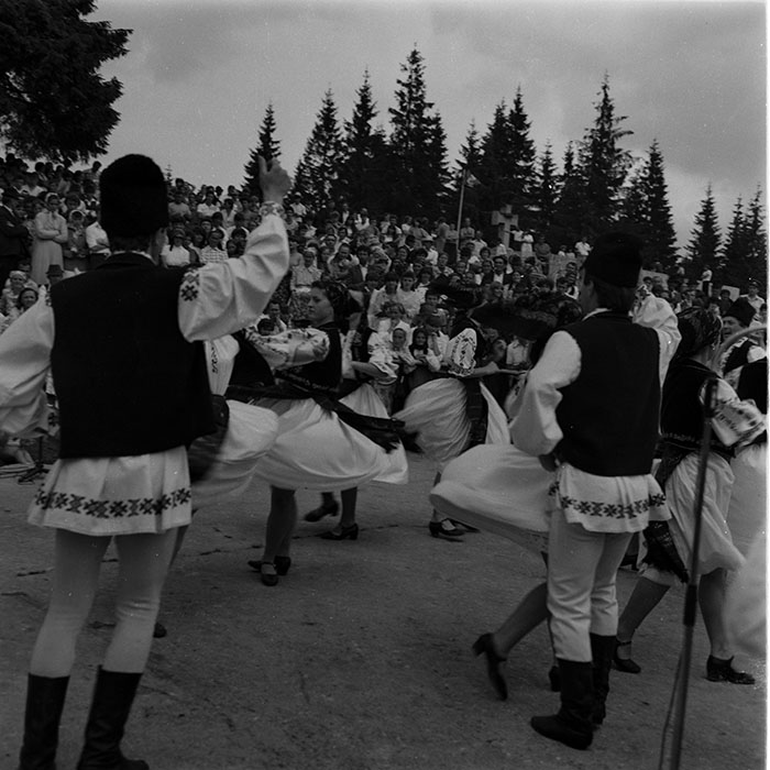 minerva_1986_c3_c6r4_012