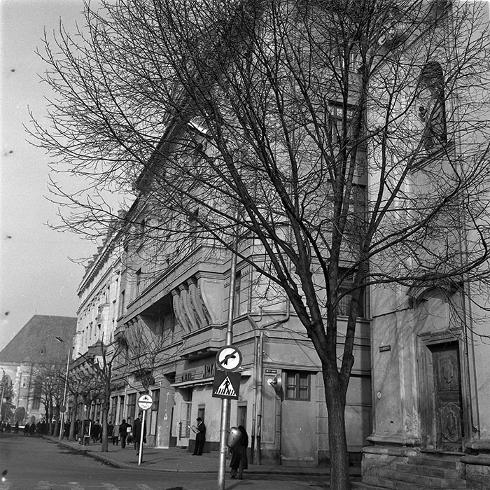 minerva_1986_c3_c7r5_012