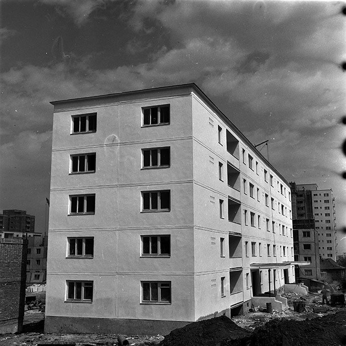 minerva_1986_c3_c8r1_001