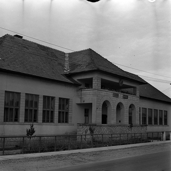 minerva_1986_c3_c9r3_012