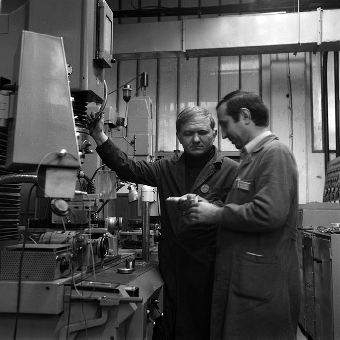 minerva_1987-1988_Industrie_c2_c3r2_003