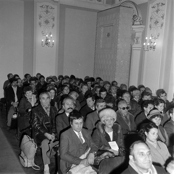 minerva_1987-1991_c2_c1r10_002