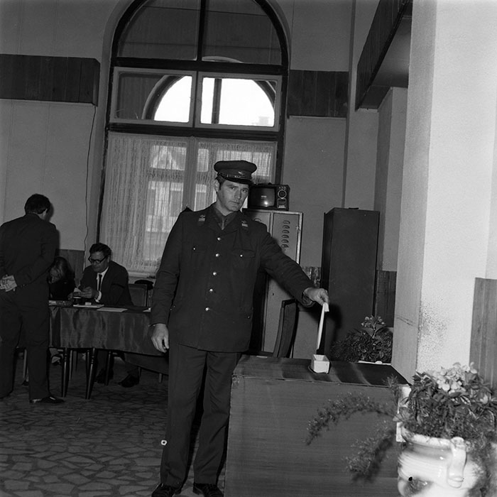 minerva_1987-1991_c2_c1r1_002