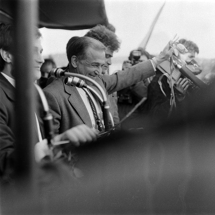 minerva_1987-1991_c2_c1r4_001