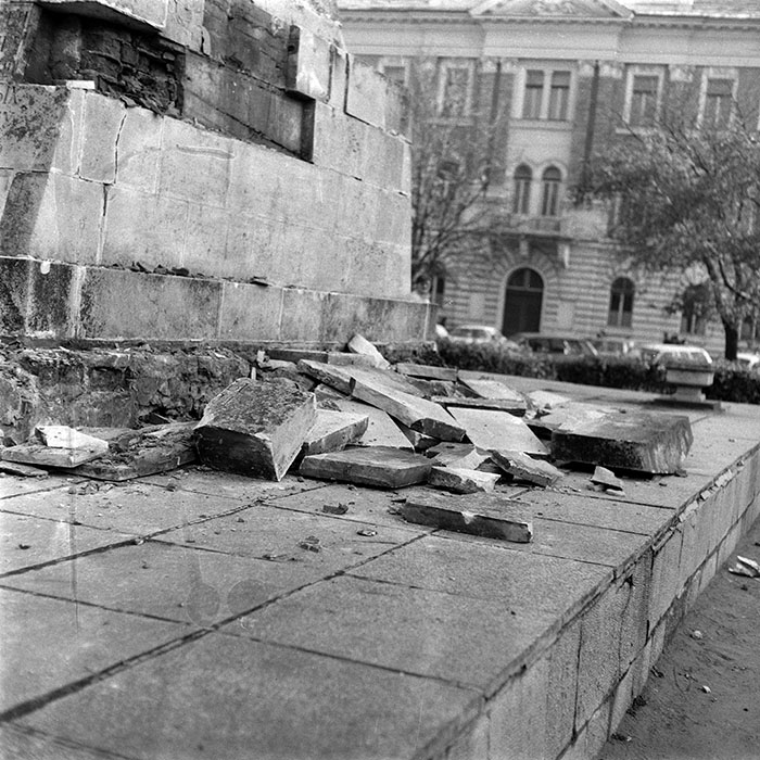 minerva_1987-1991_c2_c2r4_016