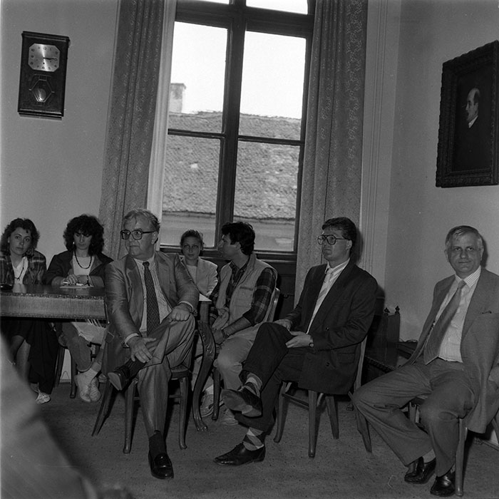 minerva_1987-1991_c2_c2r5_011