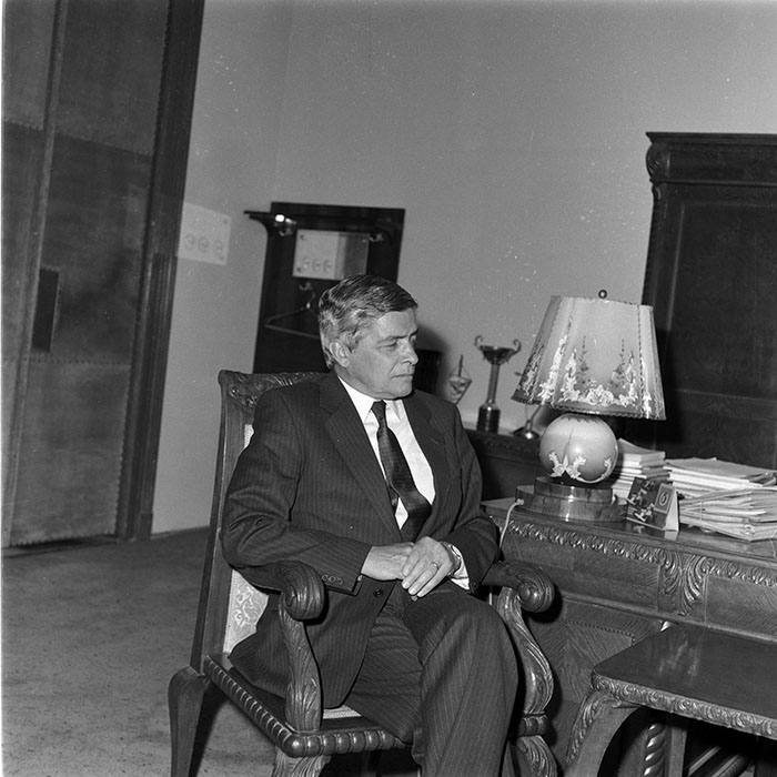 minerva_1987-1991_c2_c2r5_014