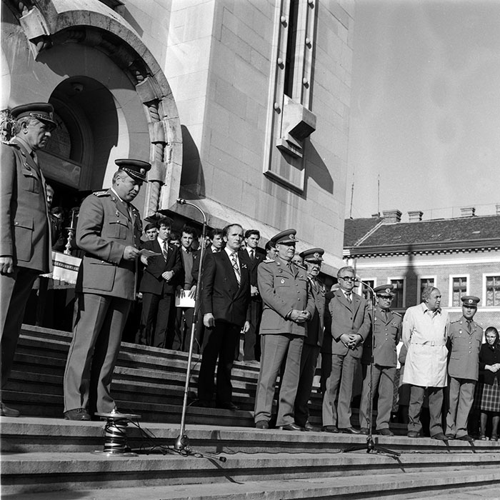 minerva_1987-1991_c2_c2r5_018