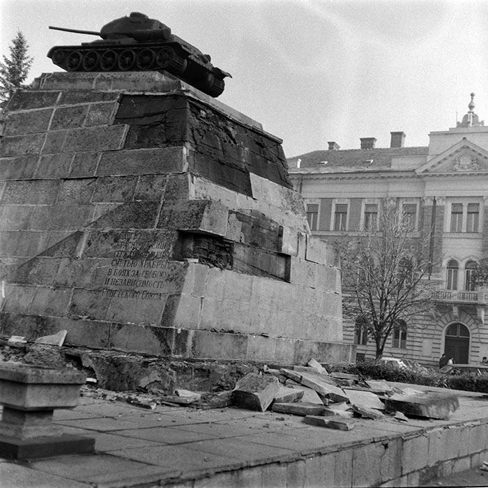 minerva_1987-1991_c2_c3r2_005